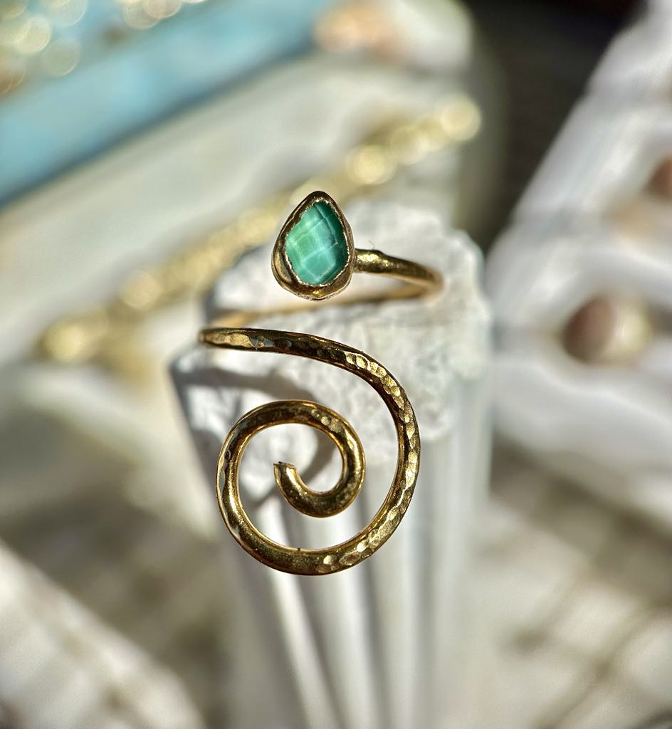 Sealight Spiral Ring